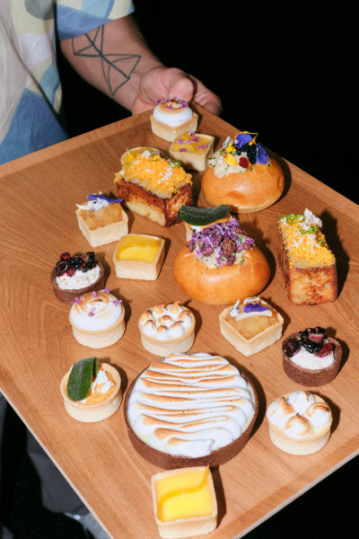Catering Frankfurt Canapees GOOSE Gourmet - Fingerfood Tablett für Events im GOOSE Eventspace